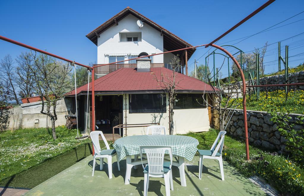 Apartment Bastaja Слуни Экстерьер фото