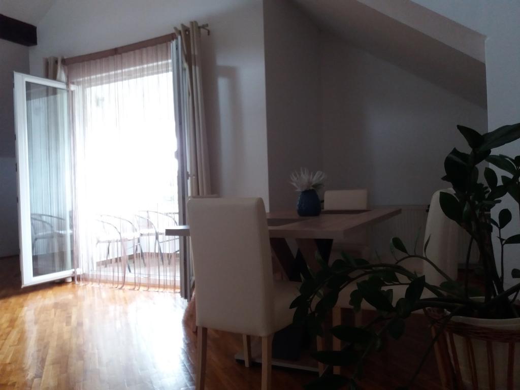 Apartment Bastaja Слуни Экстерьер фото