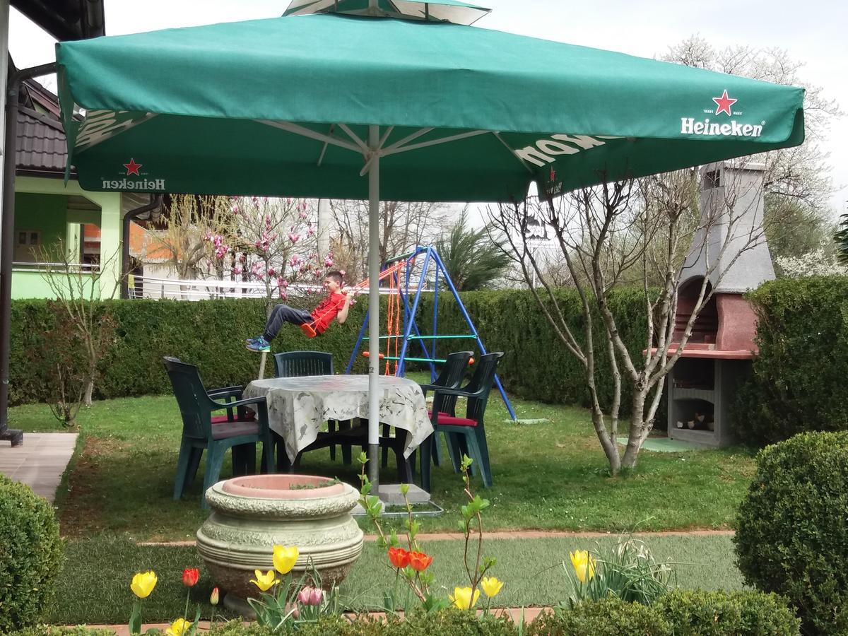 Apartment Bastaja Слуни Экстерьер фото
