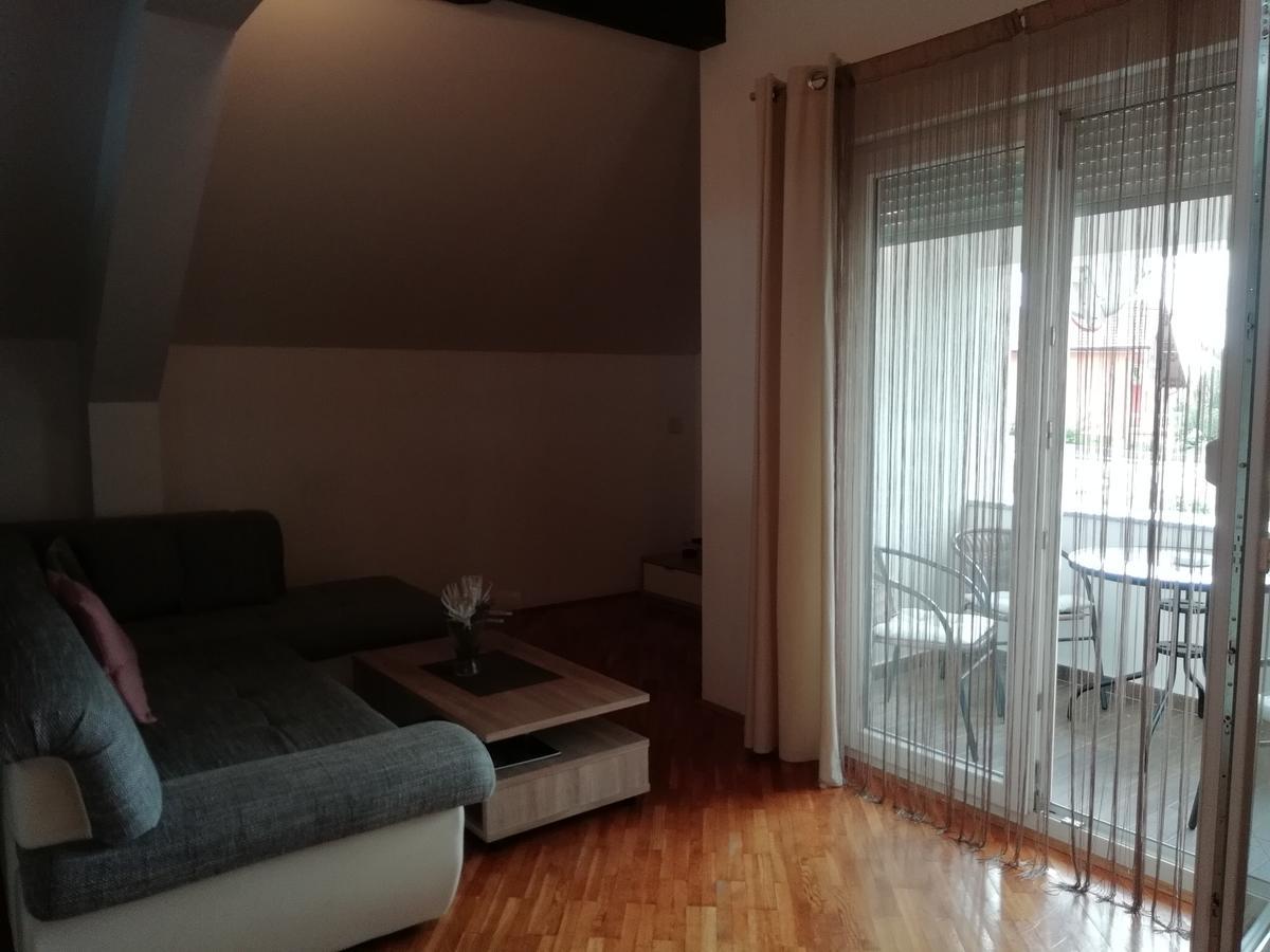 Apartment Bastaja Слуни Экстерьер фото