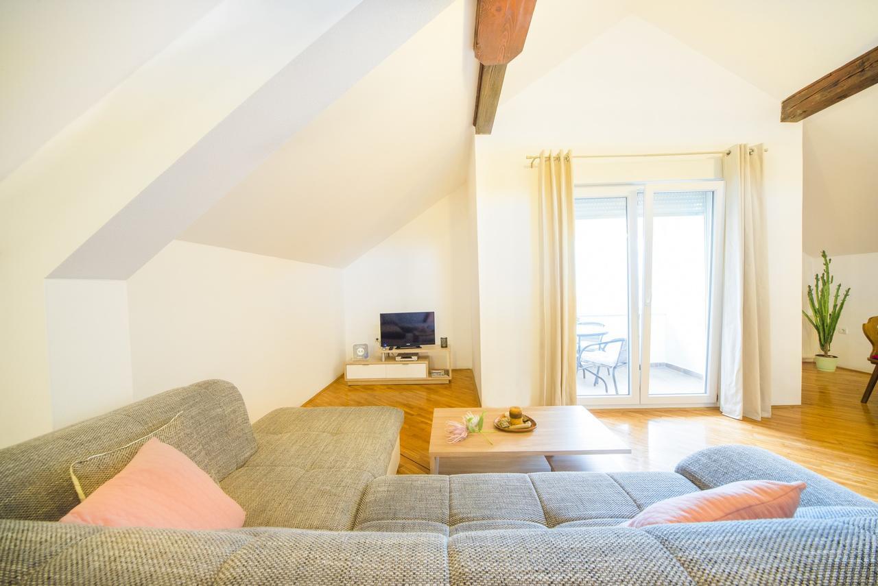Apartment Bastaja Слуни Экстерьер фото